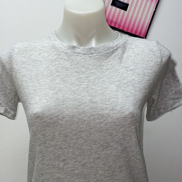🔥VICTORIA SECRET Pink T-SHIRT SZ XS NEW - Picture 2 of 4